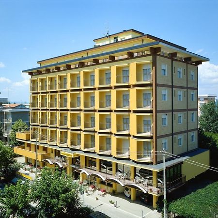 Hotel Sorriso 벨레지아아지마리나 외부 사진