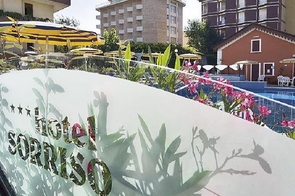 Hotel Sorriso 벨레지아아지마리나 외부 사진