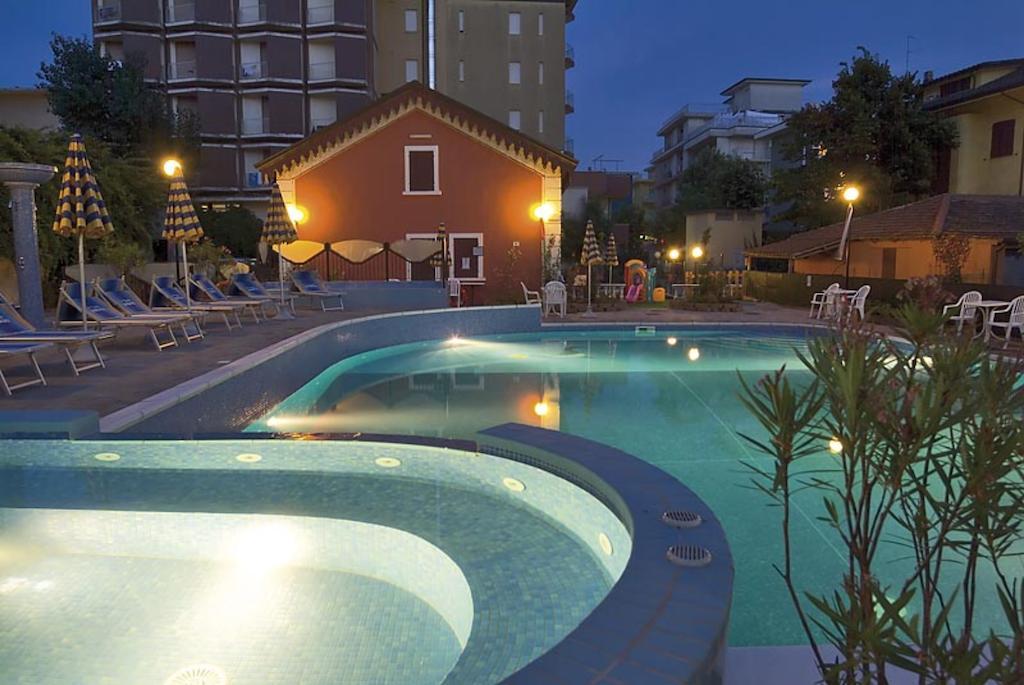 Hotel Sorriso 벨레지아아지마리나 외부 사진